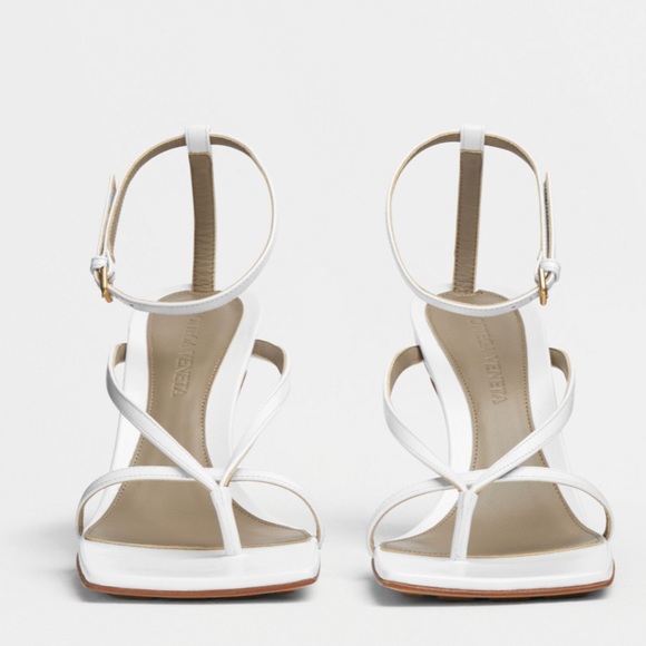 Bottega Veneta Optic White Sandal - Picture 2 of 9